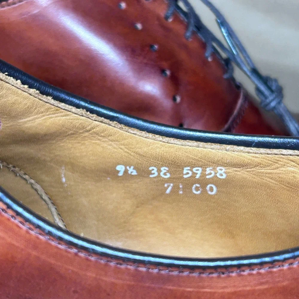 Allen Edmonds Waybridge Oxford Wingtip Men 9.5 Chestnut Brown Brogue Dress Shoes